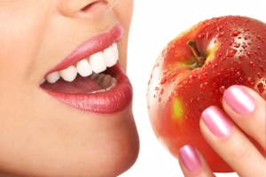 الفوائد الصحية لتناول التفاح يوميًا
