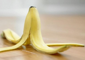استخدامات غريبة وجديدة لقشر الموز