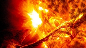   عاصفة شمسية قوية تضرب الأرض قد تؤثر على شبكات الطاقة