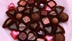 الشوكولا تقي من أمراض القلب وتحسن المزاج