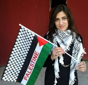 الفنانة الفلسطينية ميرنا ناصرعيسى : الطب لم يمنعني من ثورة الغناء والوطن يعيش داخلي