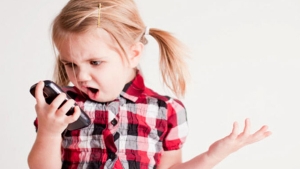 الهواتف الذكية تزيد التوتر عند الأطفال