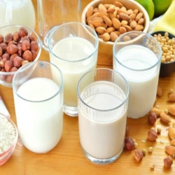 الحليب النباتي: فكري في تناوله بسبب هذه المنافع العالية