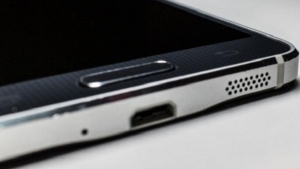 سامسونغ تعلن عن ثالث هواتف سلسلة "Galaxy A" قريباً