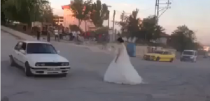 شاهد بالفيديو مفاجئة العريس